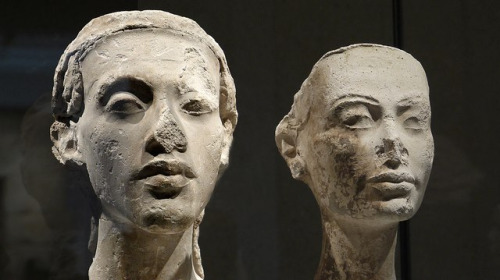 Akhenaton et Nefertiti Neues Museum de Berlin